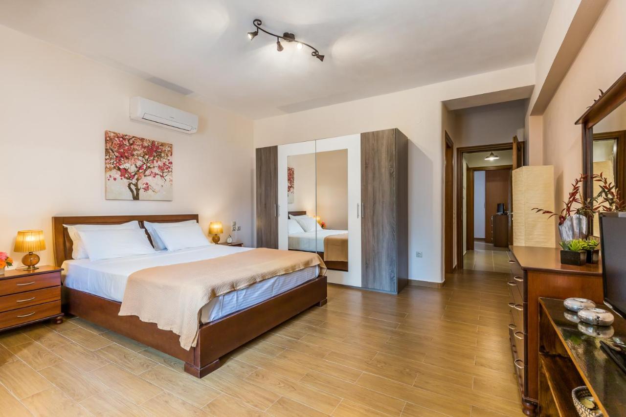 Olive Grove Apartment Skopelos Town Exterior photo