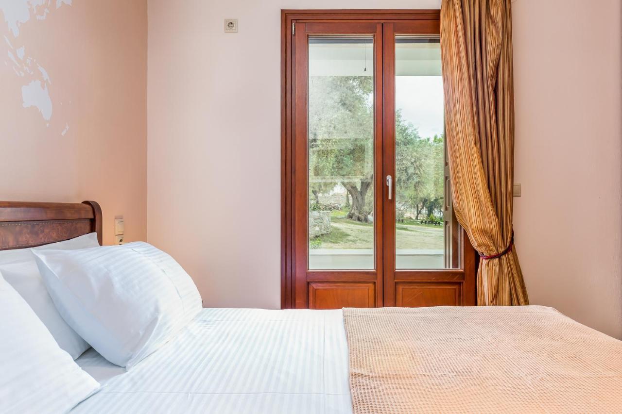 Olive Grove Apartment Skopelos Town Exterior photo