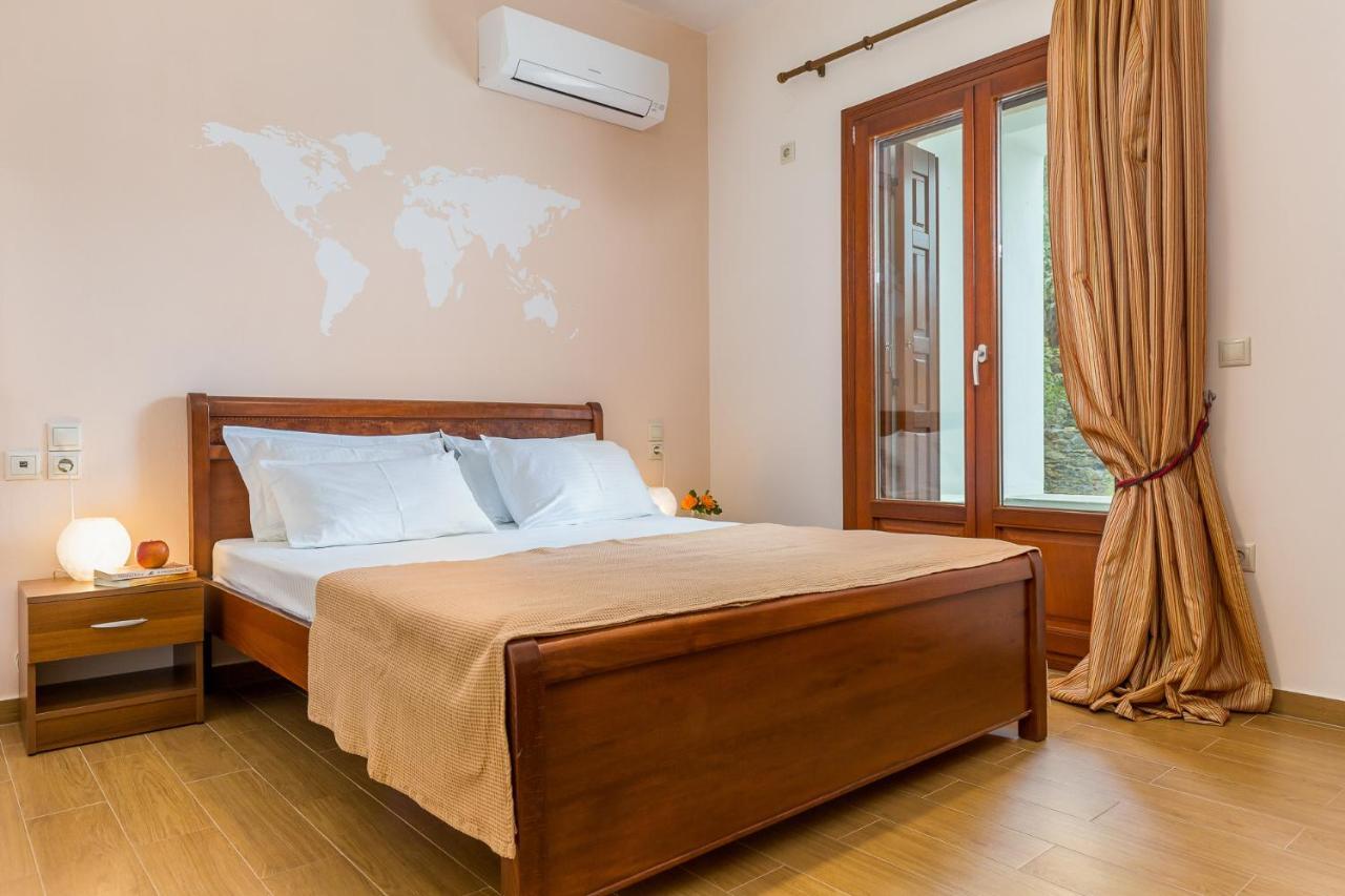 Olive Grove Apartment Skopelos Town Exterior photo