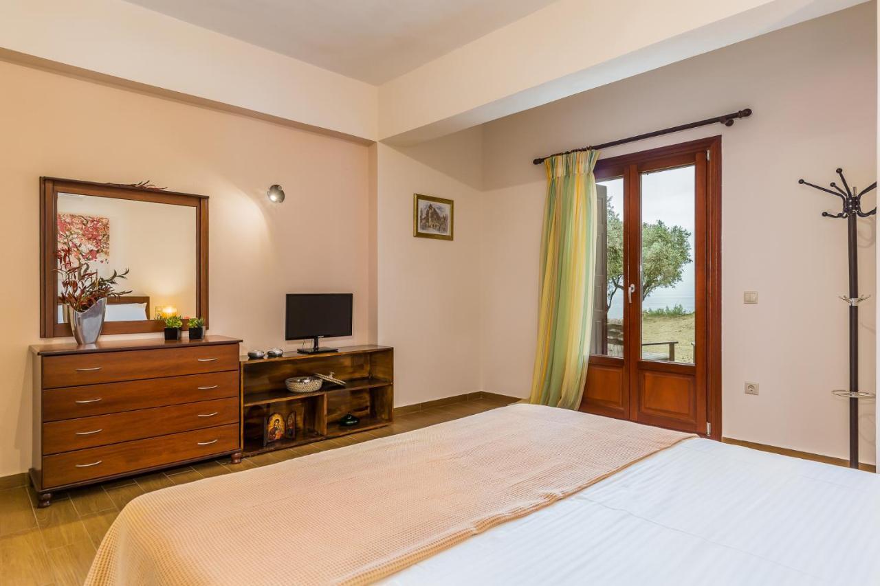 Olive Grove Apartment Skopelos Town Exterior photo